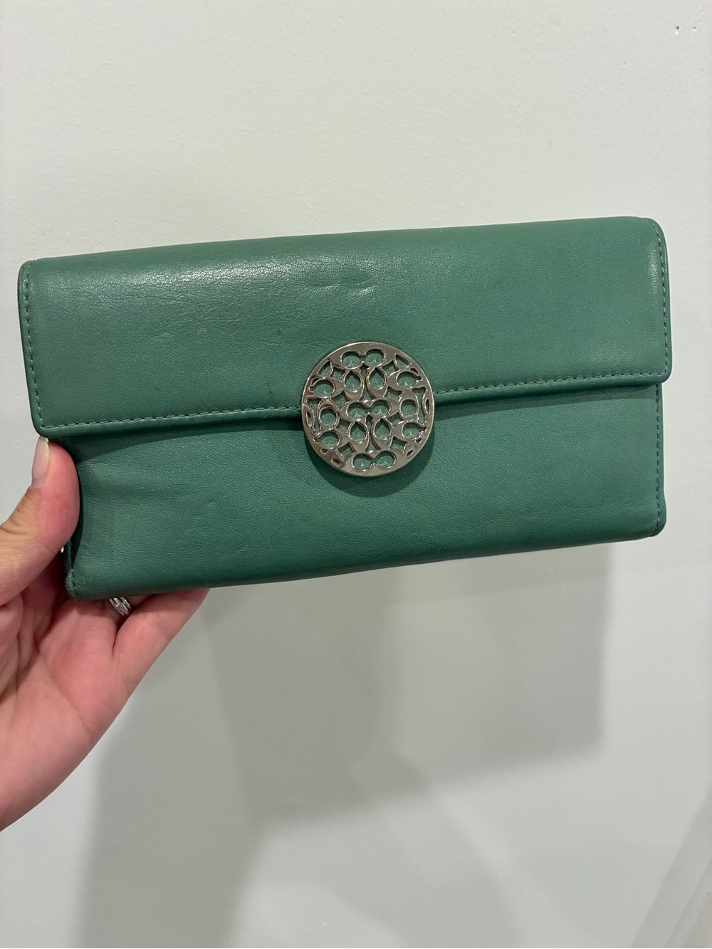 Coach Alexandra slim Green Leather Continental Wallet with Silver Medallion